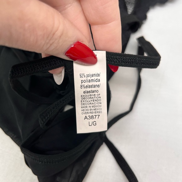 Escante Black Lace Chemise - Picture 6 of 9